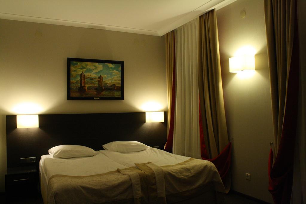 Reikartz Kharkiv Hotel Bagian luar foto