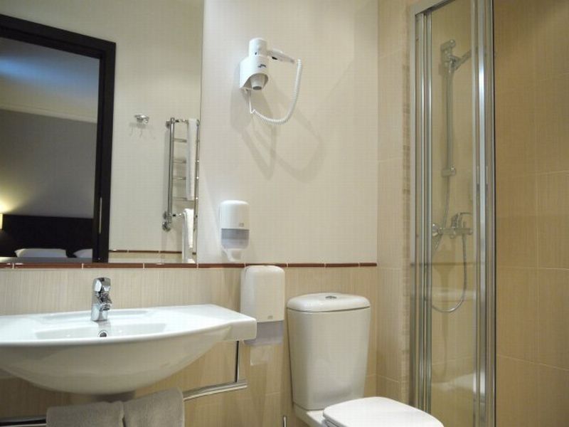 Reikartz Kharkiv Hotel Ruang foto