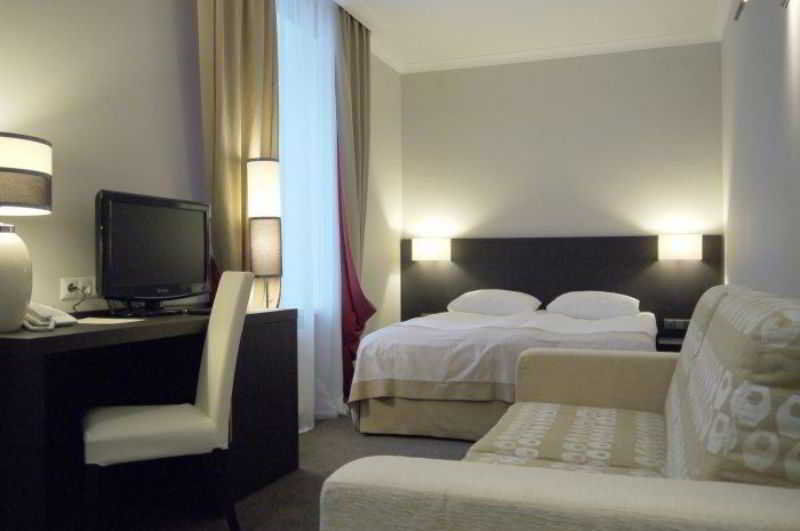 Reikartz Kharkiv Hotel Ruang foto