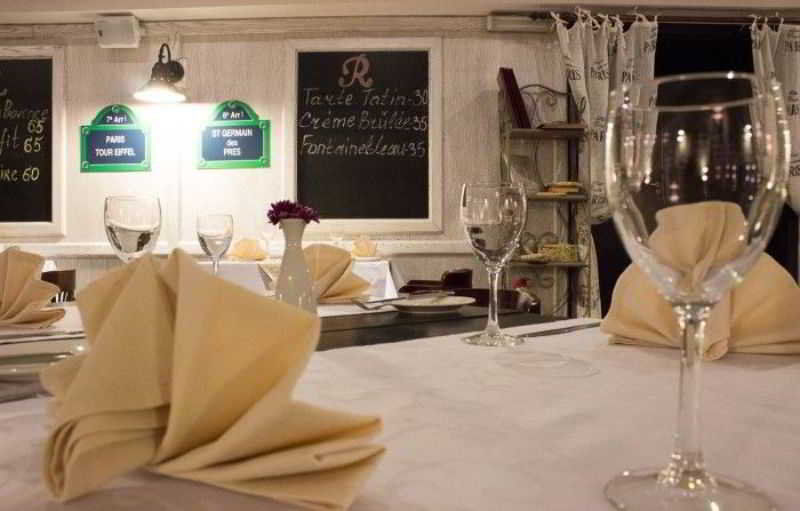 Reikartz Kharkiv Hotel Bagian luar foto