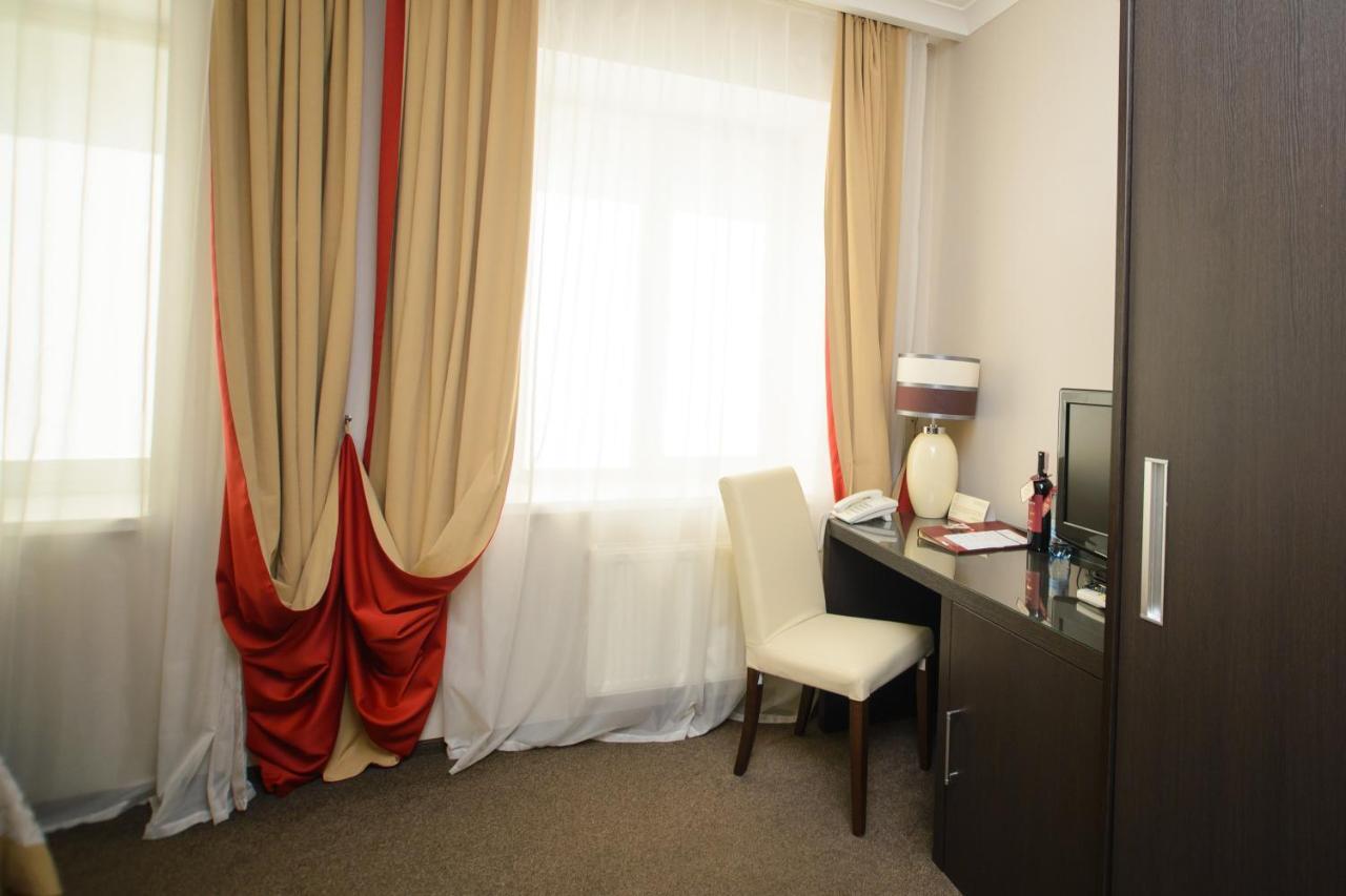 Reikartz Kharkiv Hotel Bagian luar foto