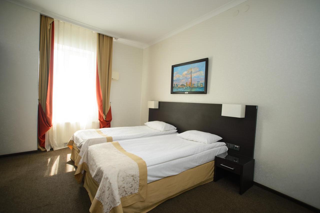 Reikartz Kharkiv Hotel Bagian luar foto