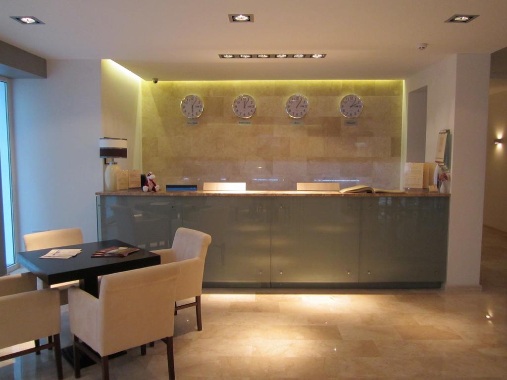 Reikartz Kharkiv Hotel Bagian luar foto