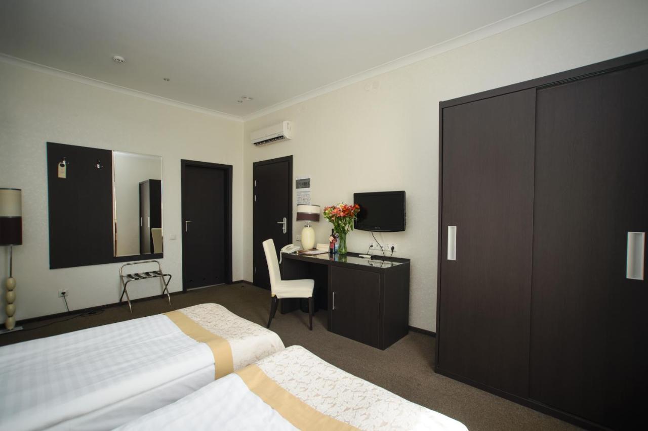 Reikartz Kharkiv Hotel Bagian luar foto