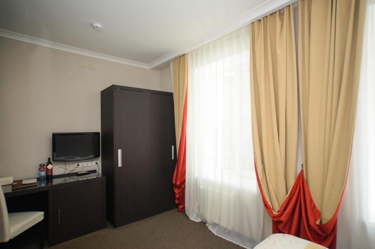 Reikartz Kharkiv Hotel Bagian luar foto