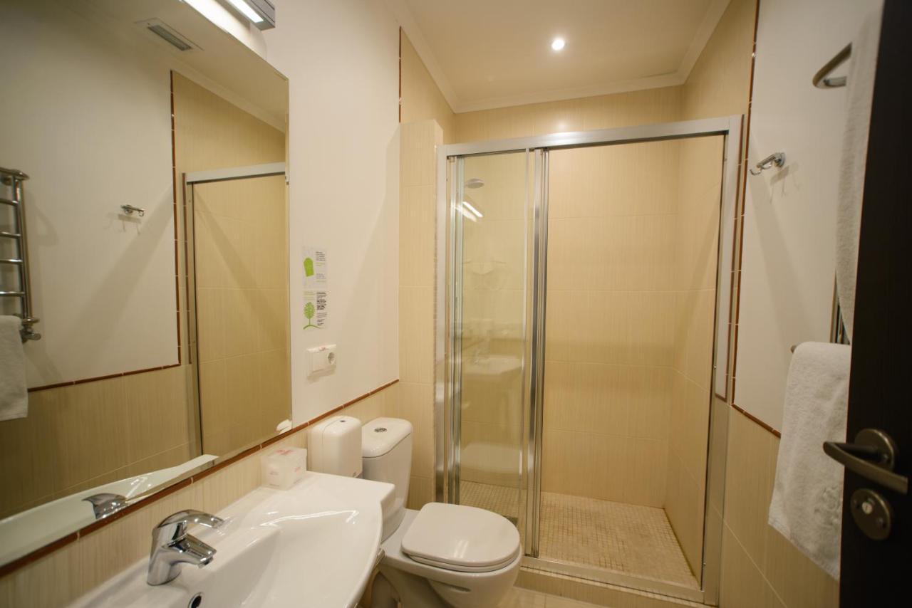Reikartz Kharkiv Hotel Bagian luar foto